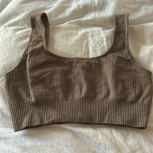 sports bra